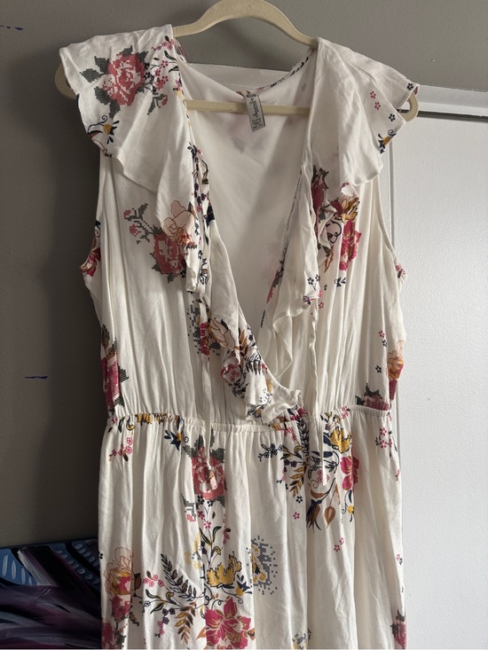 American Rag Dresses & Skirts - American Rag Cie Boho Floral Ruffle Mini Dress XXL
